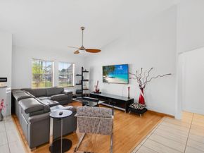 25 Cedar Circle, Boynton Beach FL 33436