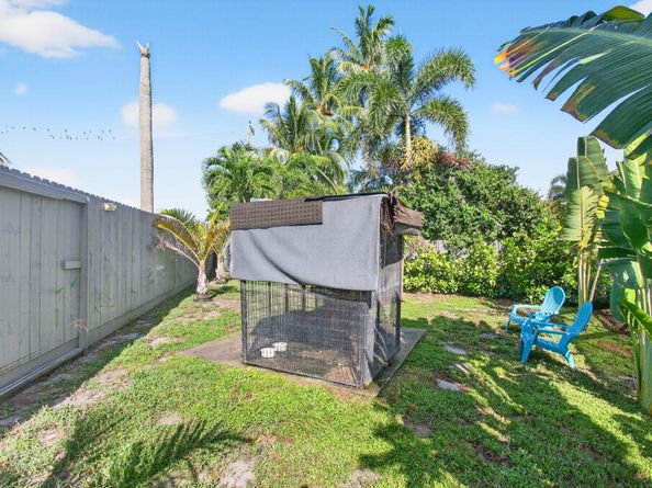 25 Cedar Circle, Boynton Beach FL 33436