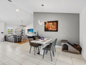 25 Cedar Circle, Boynton Beach FL 33436