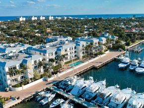 184 Lake Drive 4102, Palm Beach Shores FL 33404