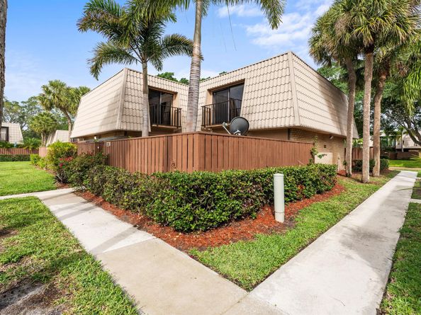 5311 53rd Way, West Palm Beach FL 33409