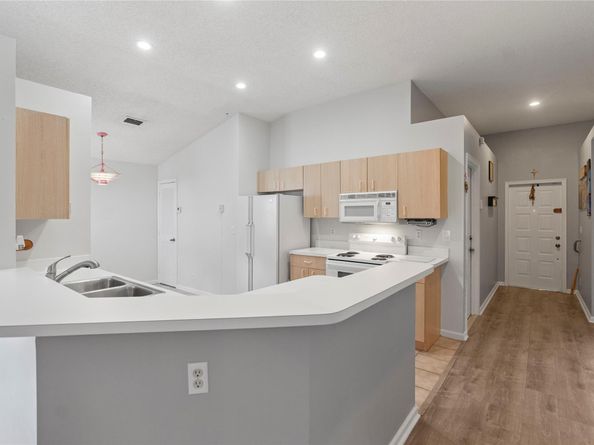 674 NW 183rd Way, Pembroke Pines FL 33029