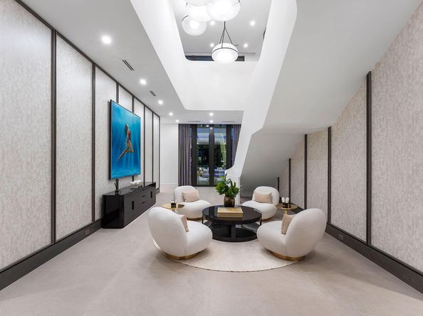 207 W Coconut Palm Road, Boca Raton FL 33432