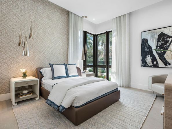 207 W Coconut Palm Road, Boca Raton FL 33432