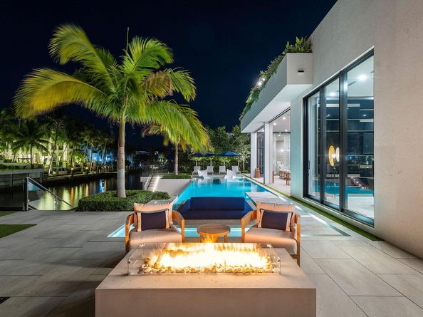 207 W Coconut Palm Road, Boca Raton FL 33432