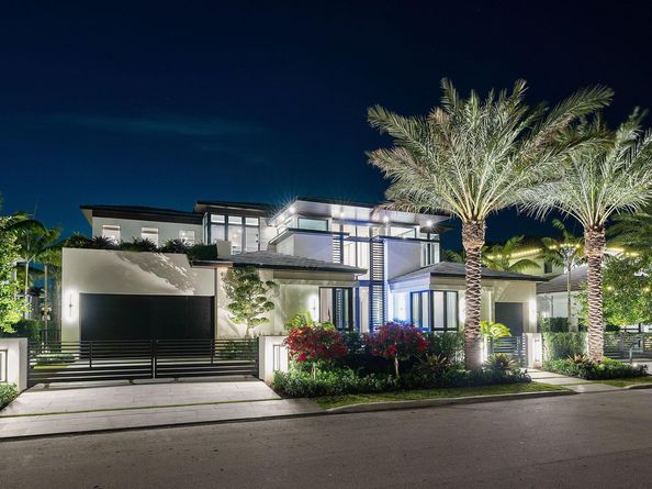 207 W Coconut Palm Road, Boca Raton FL 33432