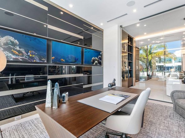 207 W Coconut Palm Road, Boca Raton FL 33432