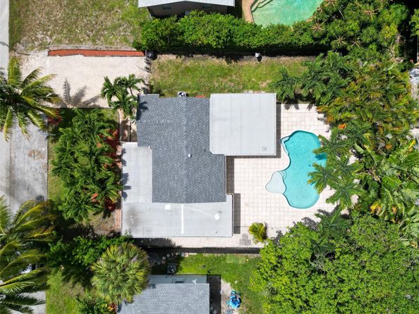 15 SE 13th Ave, Pompano Beach FL 33060