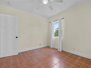 15 SE 13th Ave, Pompano Beach FL 33060