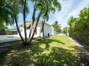 15 SE 13th Ave, Pompano Beach FL 33060
