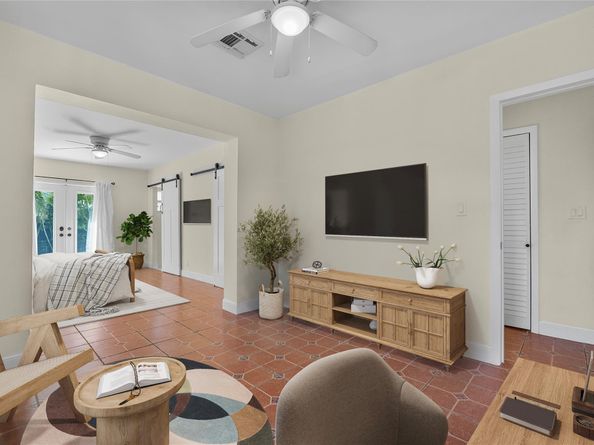15 SE 13th Ave, Pompano Beach FL 33060
