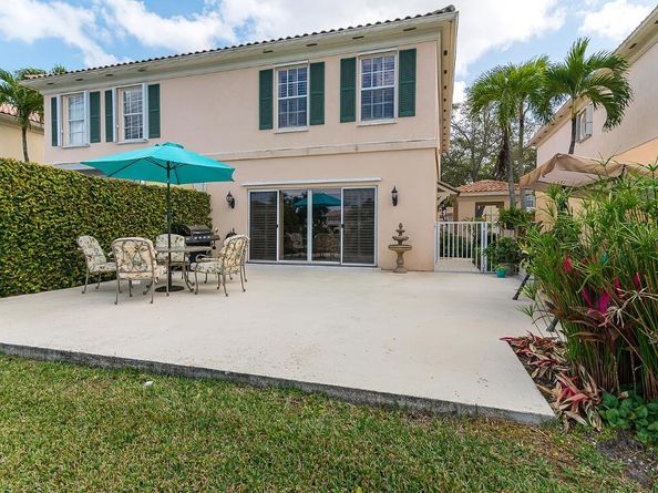2069 Tarpon Lake Way, West Palm Beach FL 33411