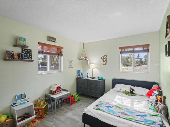 2251 SW 33rd Ave, Fort Lauderdale FL 33312