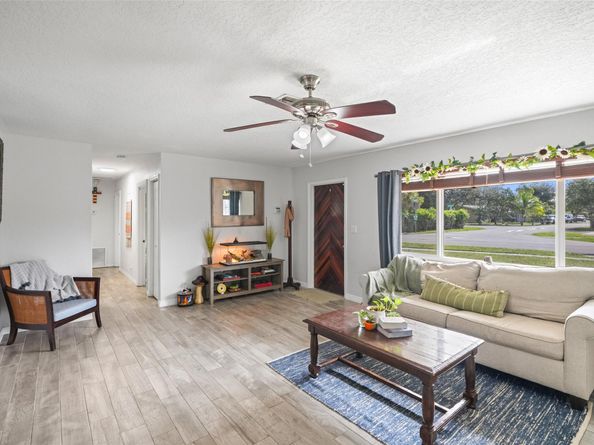 2251 SW 33rd Ave, Fort Lauderdale FL 33312