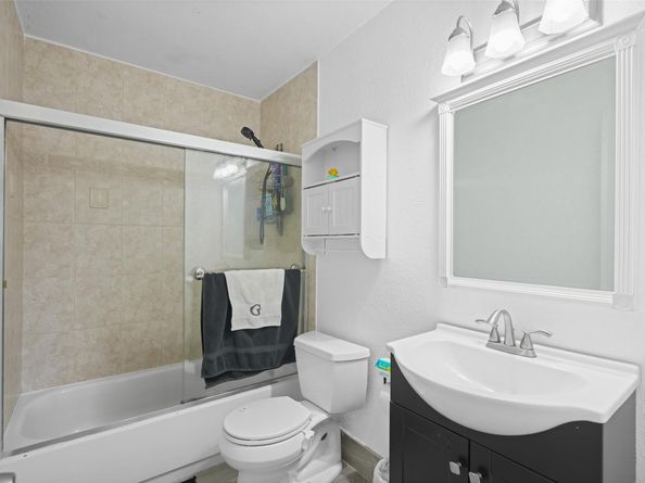 2251 SW 33rd Ave, Fort Lauderdale FL 33312