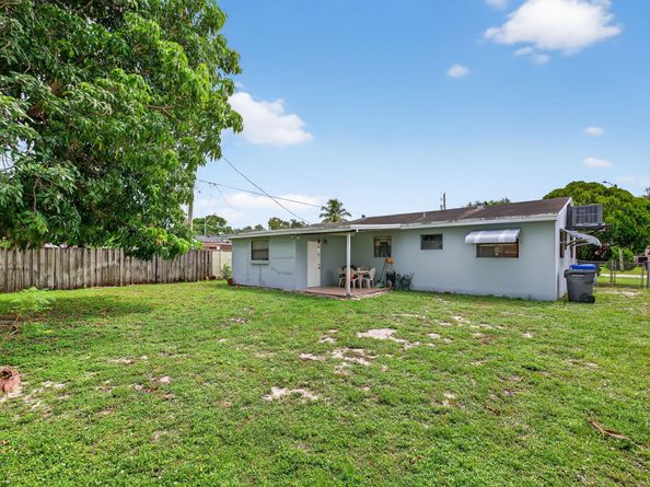 2420 N 58th Terrace, Hollywood FL 33021
