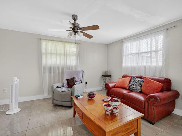 2420 N 58th Terrace, Hollywood FL 33021