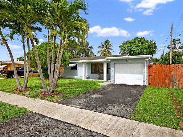 2420 N 58th Terrace, Hollywood FL 33021