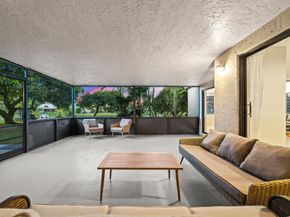 3136 Peachtree Circle, Davie FL 33328