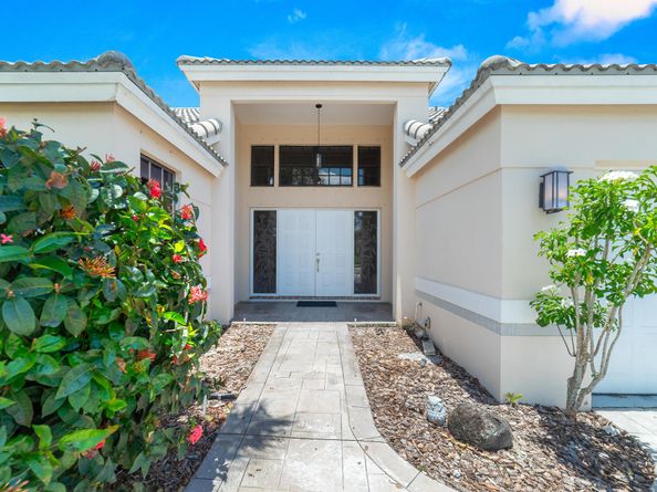 3136 Peachtree Circle, Davie FL 33328
