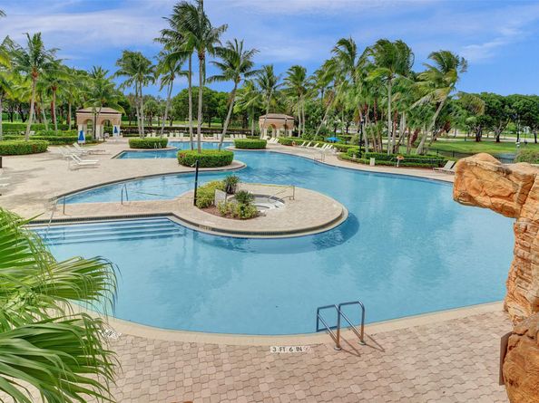 5373 SW 155th Way, Miramar FL 33027