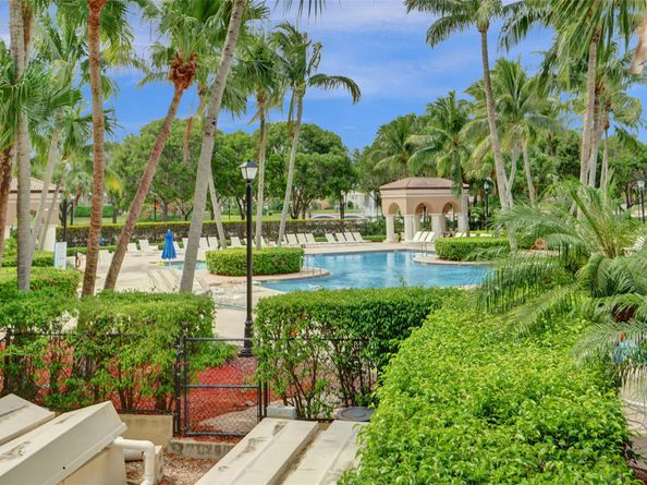 5373 SW 155th Way, Miramar FL 33027