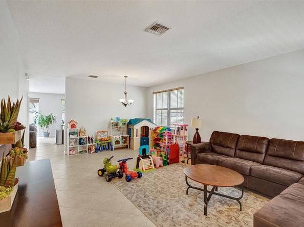 5373 SW 155th Way, Miramar FL 33027