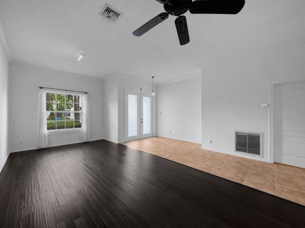 212 Kensington Way, Royal Palm Beach FL 33414
