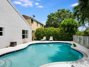 212 Kensington Way, Royal Palm Beach FL 33414