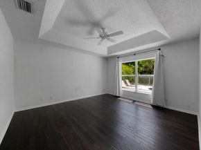 212 Kensington Way, Royal Palm Beach FL 33414