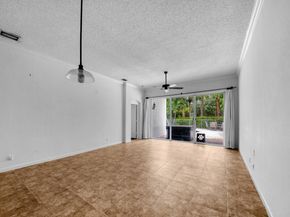 212 Kensington Way, Royal Palm Beach FL 33414