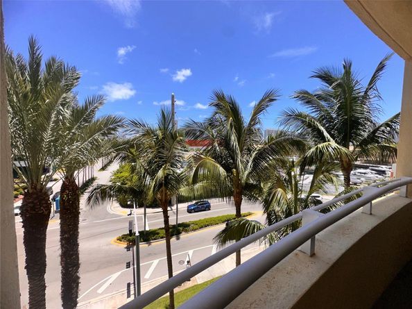 18800 NE 29th 412, Aventura FL 33180