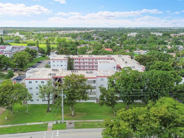 4000 NW 44th Ave 401, Lauderdale Lakes FL 33319