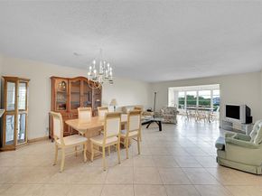 4000 NW 44th Ave 401, Lauderdale Lakes FL 33319