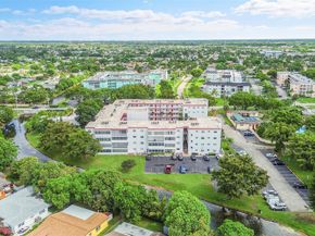 4000 NW 44th Ave 401, Lauderdale Lakes FL 33319
