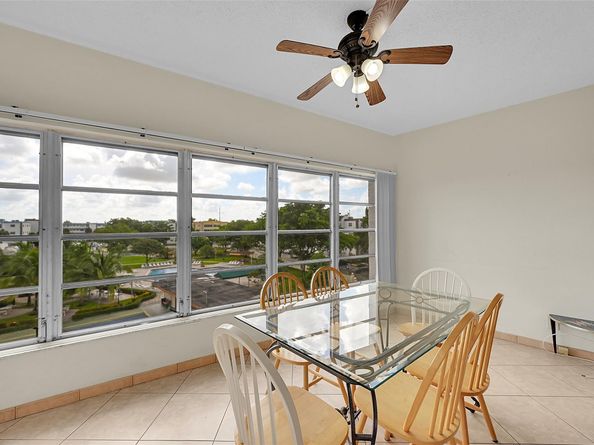 4000 NW 44th Ave 401, Lauderdale Lakes FL 33319