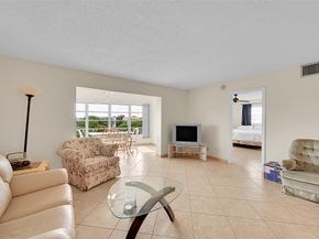4000 NW 44th Ave 401, Lauderdale Lakes FL 33319