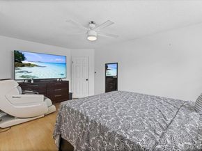 9831 NW 2nd St, Plantation FL 33324