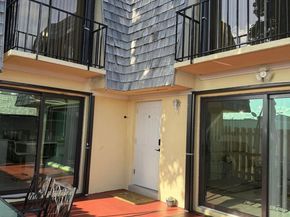 21 Lake Arbor Drive, Palm Springs FL 33461