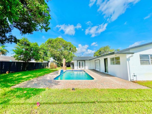 1478 NE 56th St, Fort Lauderdale FL 33334
