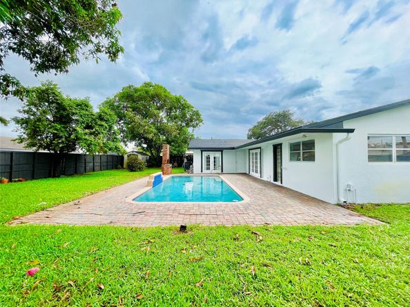 1478 NE 56th St, Fort Lauderdale FL 33334