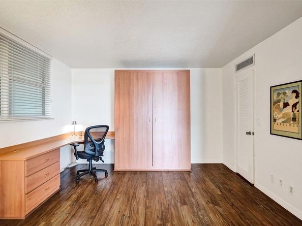 1051 Hillsboro Mile 809E, Hillsboro Beach FL 33062