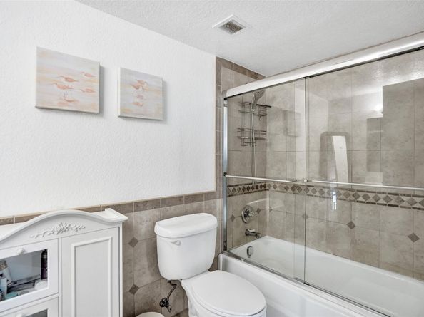 1051 Hillsboro Mile 809E, Hillsboro Beach FL 33062