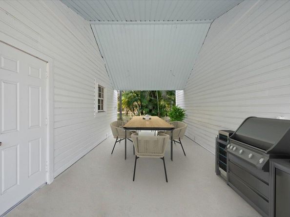 17647 N 112th Drive N, Jupiter FL 33478