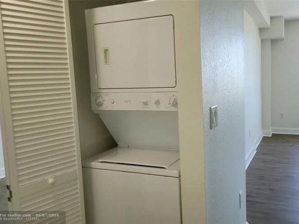 1830 Radius Dr 807, Hollywood FL 33020