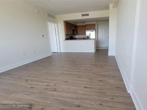 1830 Radius Dr 807, Hollywood FL 33020