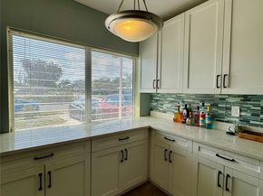 402 S 9th St, Lantana FL 33462