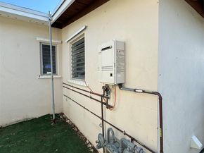 402 S 9th St, Lantana FL 33462