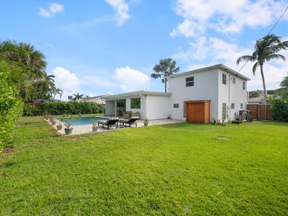 92 18th Avenue S, Lake Worth Beach FL 33460