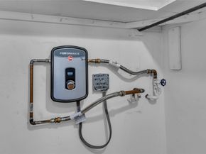 11 SW 4th Ave 29, Boca Raton FL 33432